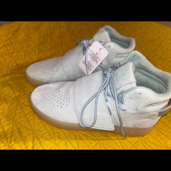 adidas Shoes - NWT adidas tubular shoes